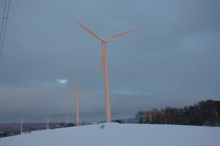 Windräder in Bergkirchen (Winter)